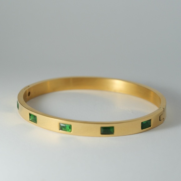 18K Gold Plated Bangle Bracelet*Baguette Tennis*Emerald Cut*Green Birthstone*JD - Picture 3 of 6